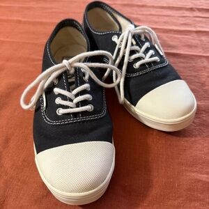 Vans Off the Wall Black and White Canvas Shoes